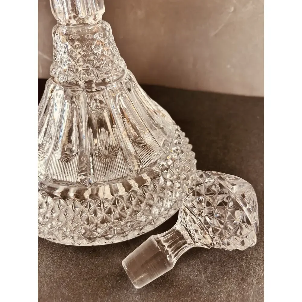 Vintage Heavy Crystal Wine Decanter Diamond Point Optic Glass Stopper 11.5